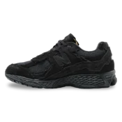 New-Balance-Protection-Black-Phantom-2