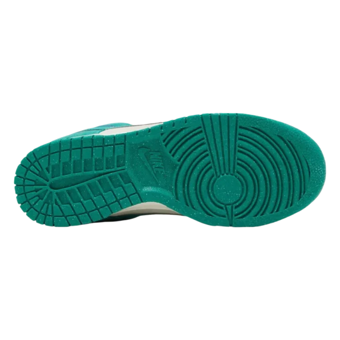 Nike Dunk Low SE 85 Neptune Green 3 Nike Dunk Low SE 85 Neptune Green 3