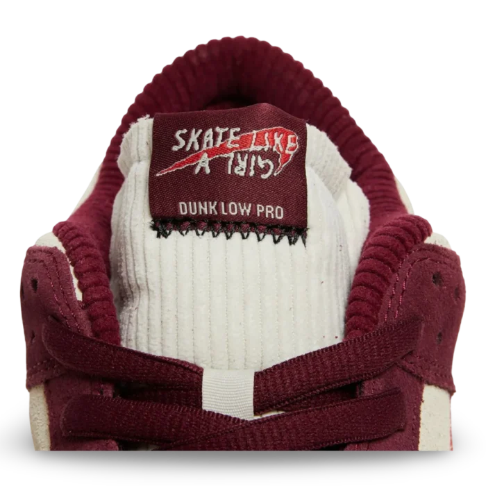 dunk-sb-skate-like-a-girl-1 (6) dunk-sb-skate-like-a-girl-1 (6)