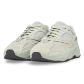 yzy 700 boost salt 5