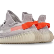 yzy boost 350 v2 tail light 3