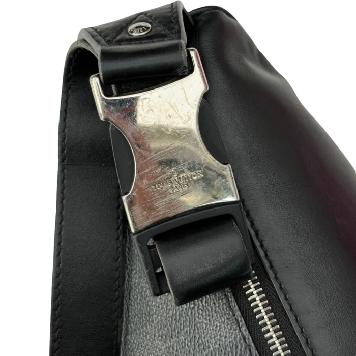 louis-vuitton-virgil-ablog-waist-bag- (6) louis-vuitton-virgil-ablog-waist-bag- (6)